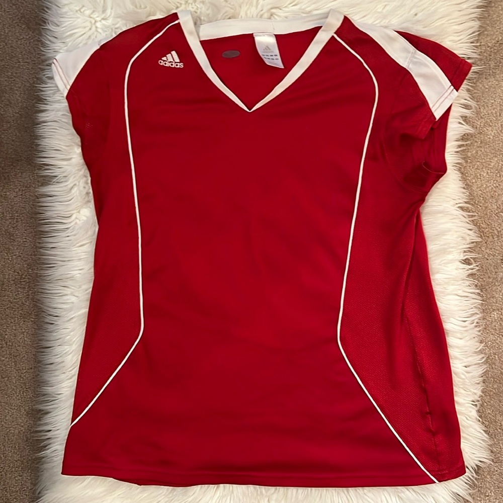 Women’s red Adidas top, good condition!
